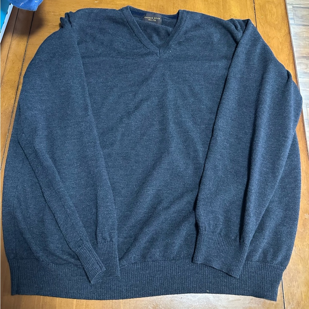 Thomas Dean 100% Merino Wool Dark Gray V-Neck Sweater